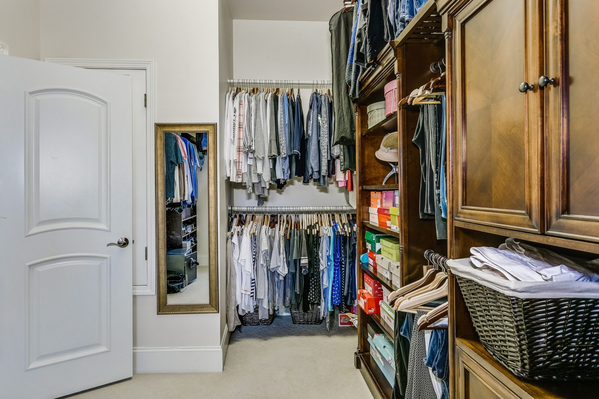 Create More Space with Closet Organization Solutions